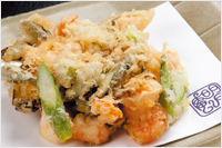 海老と季節野菜のかき揚げ天せいろ
