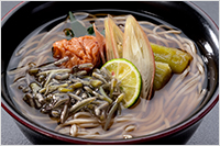 冷やしかけ蕎麦