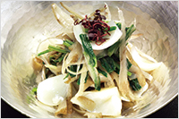 ごぼうと百合根、芹のきんぴら